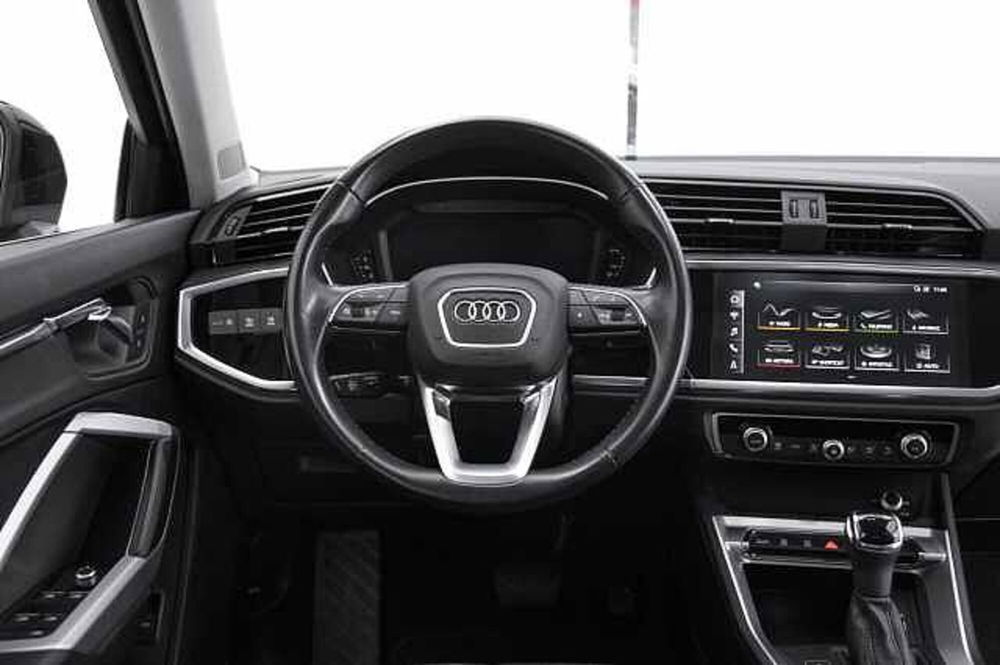 Audi Q3 Sportback usata a Varese (9)