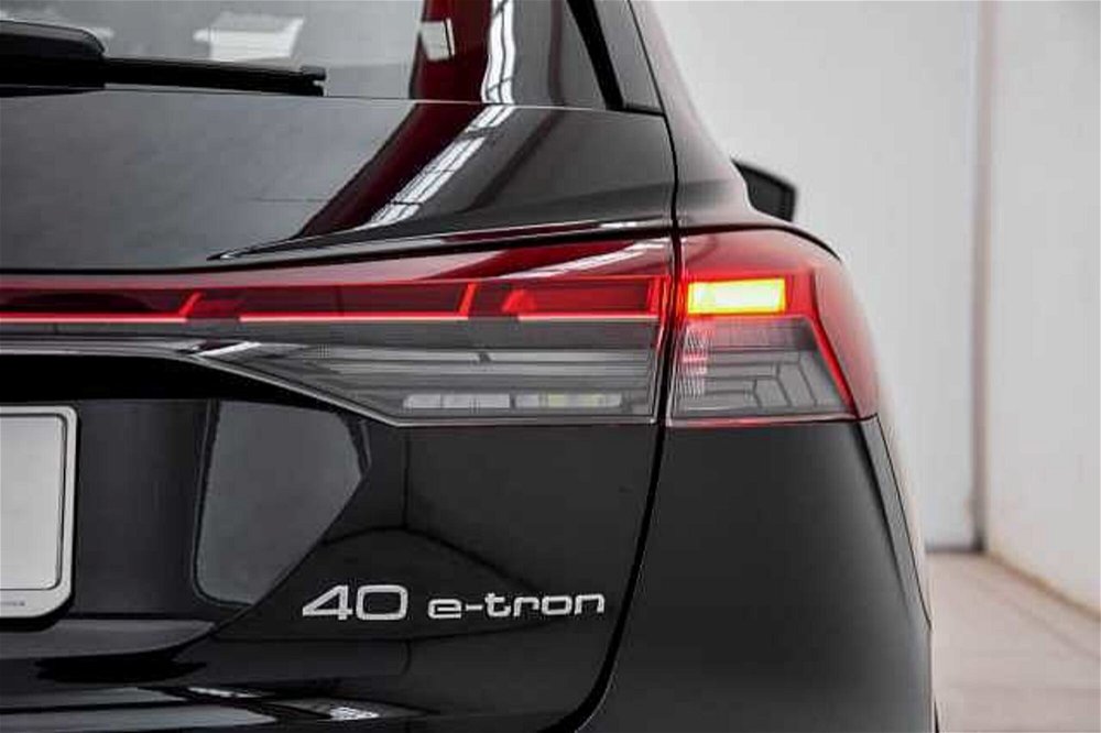 Audi Q4 Q4 40 e-tron del 2021 usata a Varese (3)