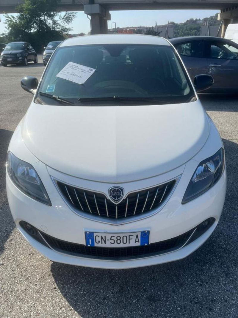 Lancia Ypsilon 1.0 FireFly 5 porte S&amp;S Hybrid Ecochic Gold  del 2023 usata a Corciano