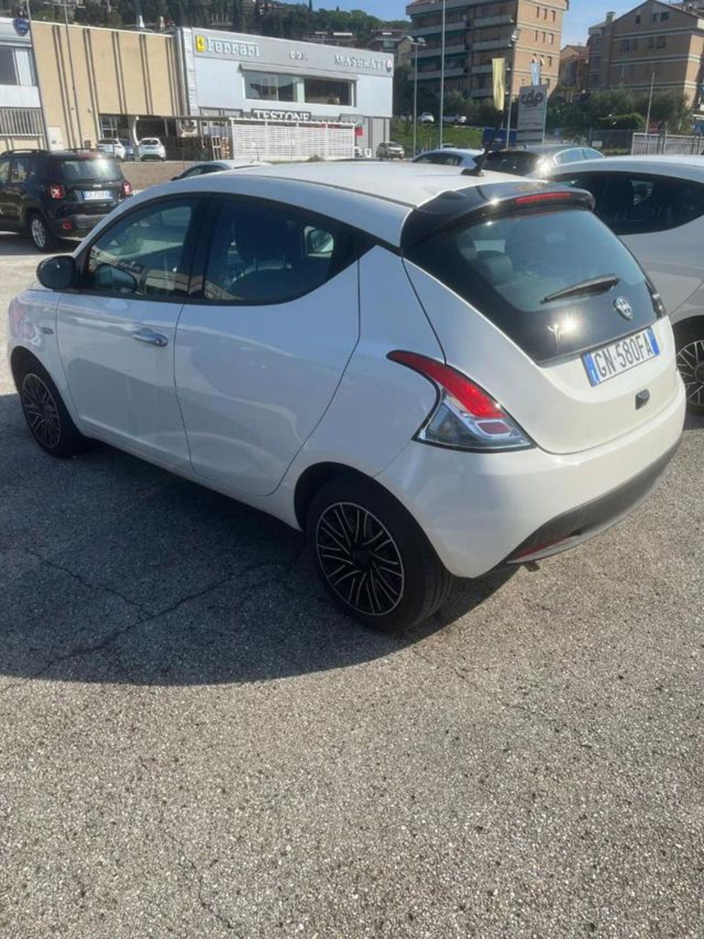 Lancia Ypsilon usata a Perugia (4)