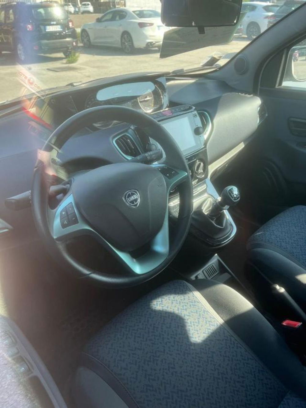 Lancia Ypsilon usata a Perugia (5)