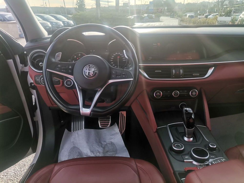 Alfa Romeo Stelvio usata a Matera (12)