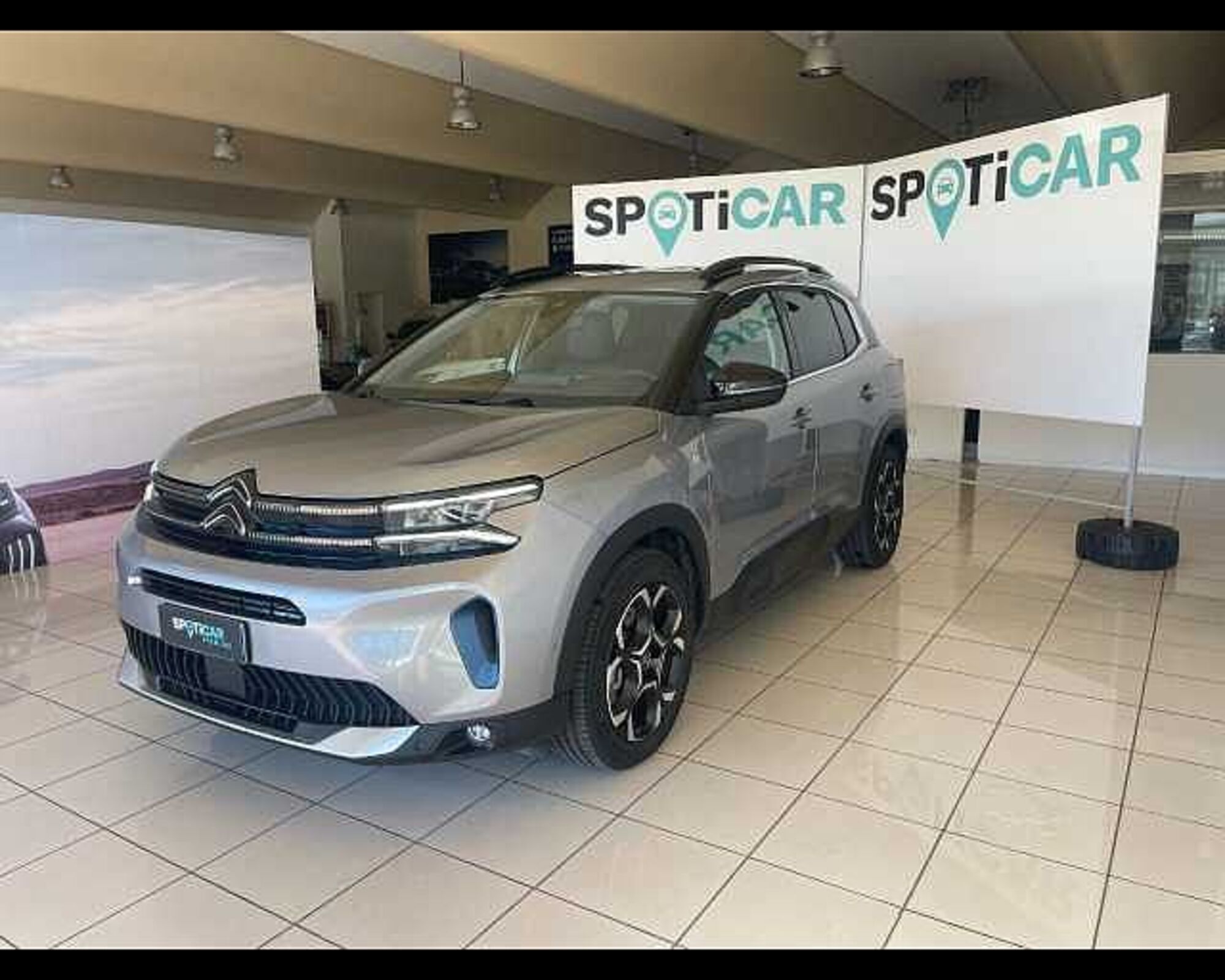 Citroen C5 Aircross Aircross Hybrid 225 E-EAT8 C-Series  del 2023 usata a Ragusa