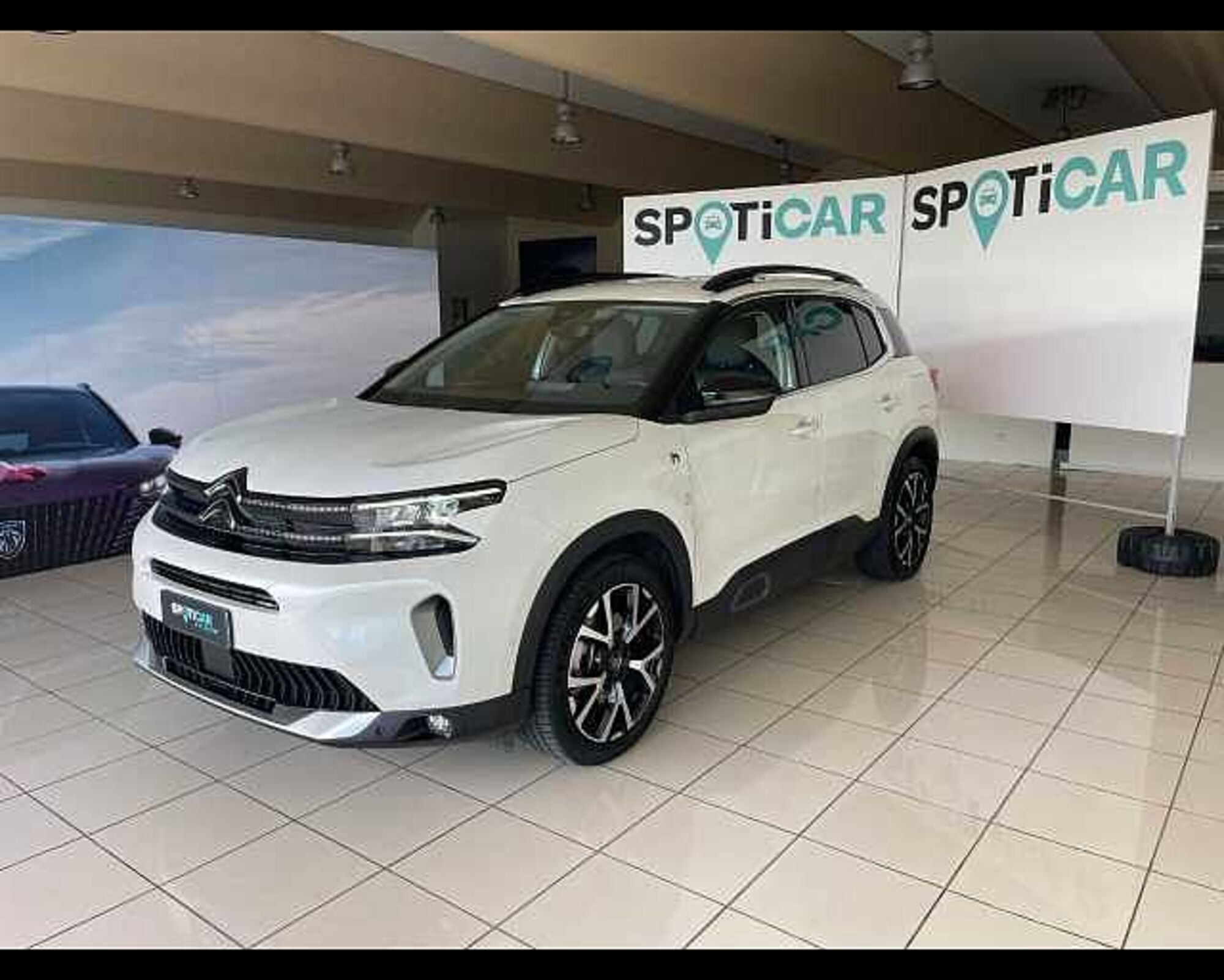 Citroen C5 Aircross Aircross Hybrid 225 E-EAT8 Shine Pack  del 2023 usata a Ragusa