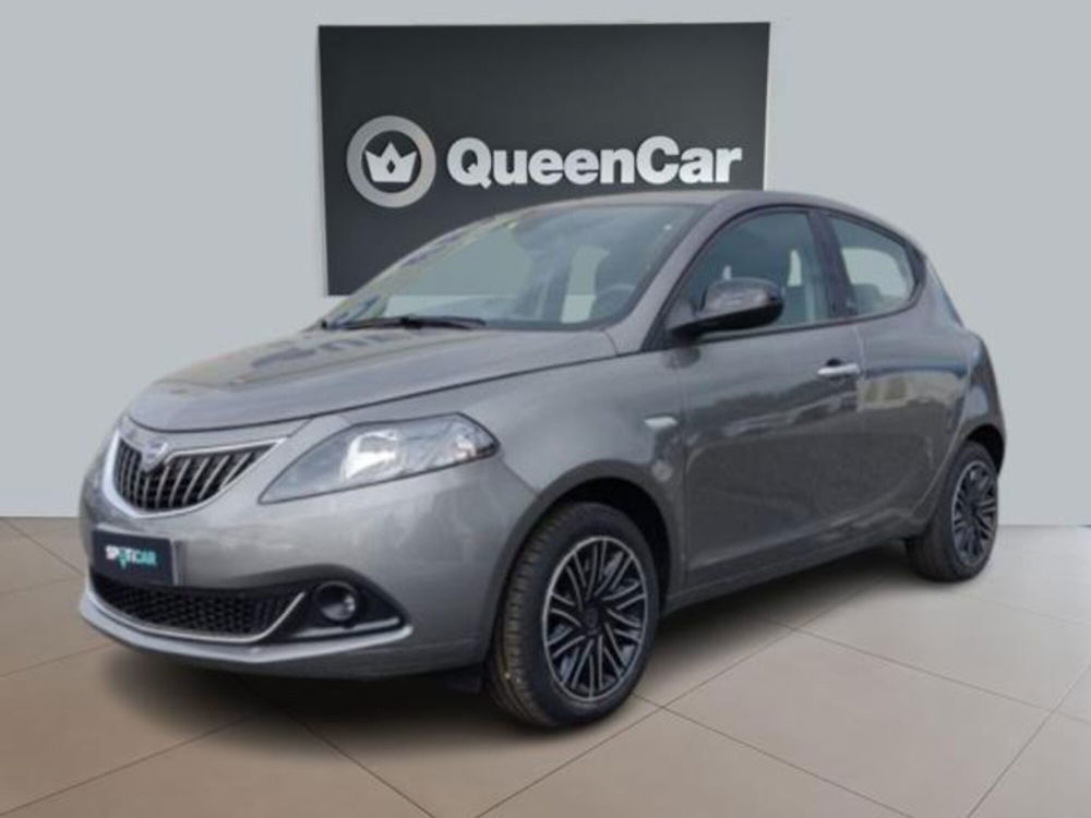 Lancia Ypsilon nuova a Torino