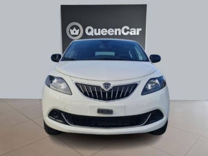 Lancia Ypsilon 1.0 FireFly 5 porte S&amp;S Hybrid Ecochic Silver  nuova a Pianezza