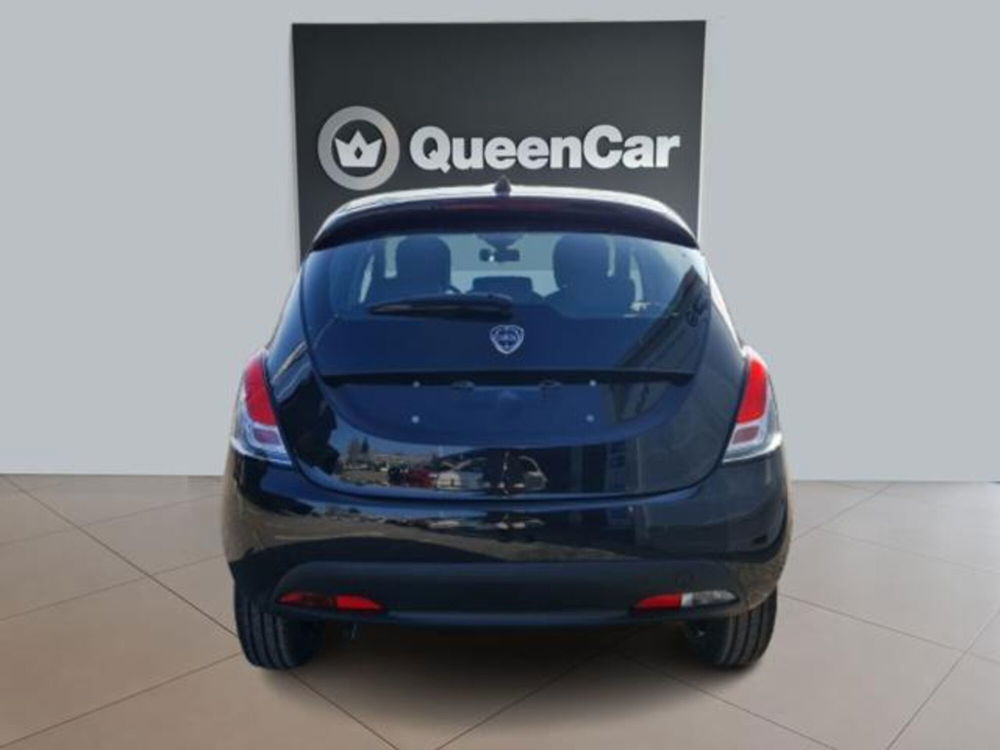 Lancia Ypsilon nuova a Torino (16)