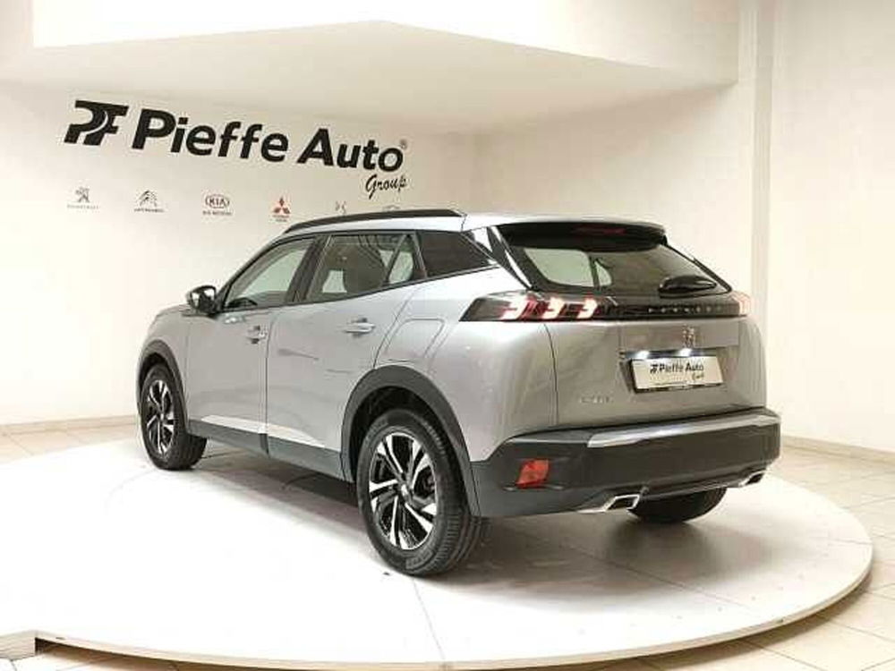 Peugeot 2008 PureTech 130 S&S Allure  del 2020 usata a Teramo (3)