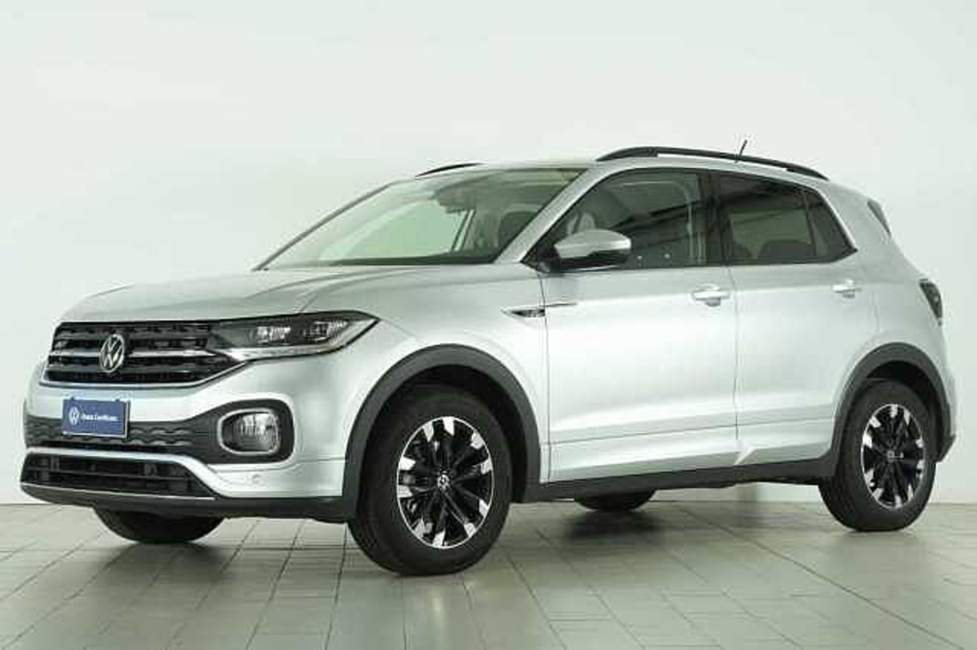 Volkswagen T-Cross 1.0 TSI 110 CV Sport del 2021 usata a Barni