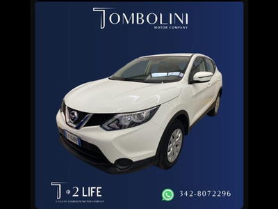 Nissan Qashqai 1.2 DIG-T Tekna  del 2015 usata a Civitanova Marche