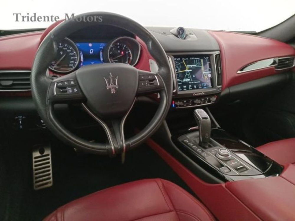 Maserati Levante usata a Padova (6)