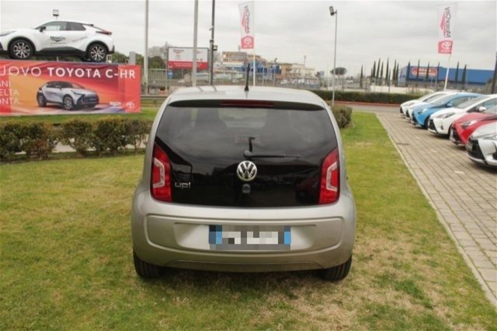 Volkswagen up! 75 CV 5p. high up! ASG  del 2015 usata a Roma (5)