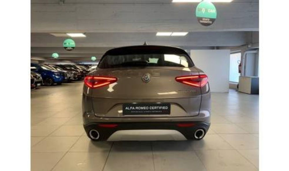 Alfa Romeo Stelvio usata a Milano (5)