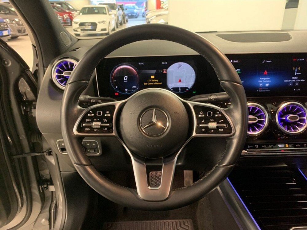 Mercedes-Benz GLA SUV 200 Automatic Sport Plus del 2020 usata a Rho (2)