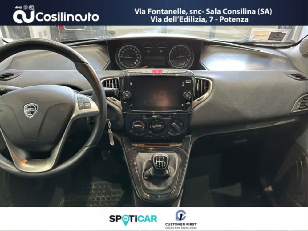 Lancia Ypsilon usata a Salerno (14)