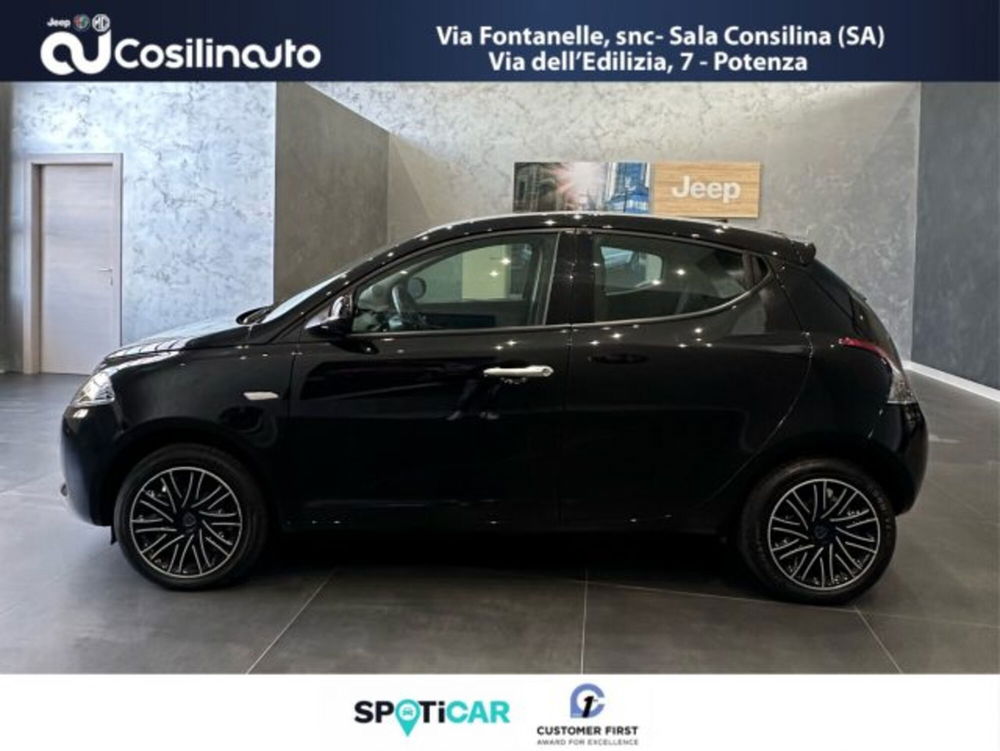 Lancia Ypsilon usata a Salerno (8)