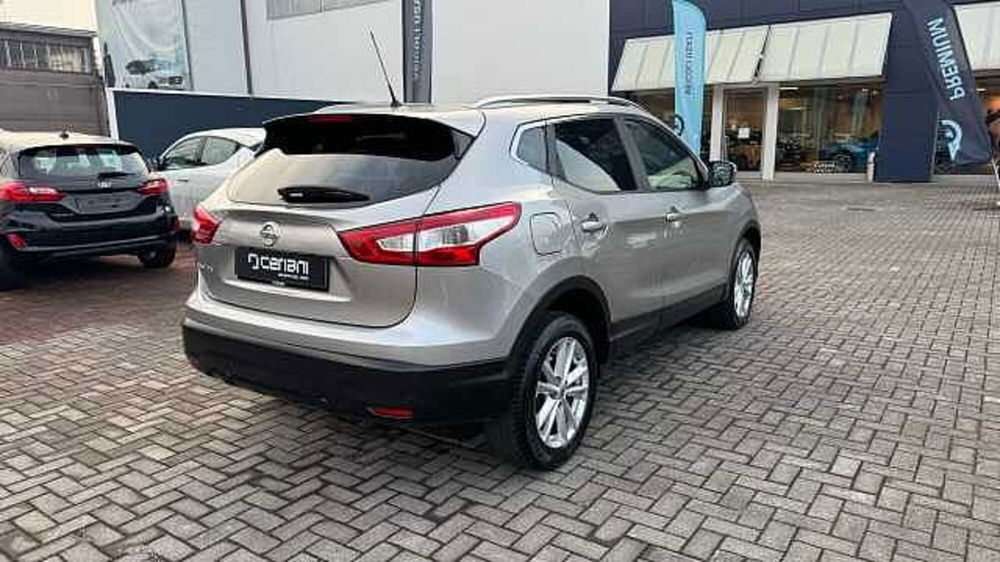 Nissan Qashqai 1.6 dCi 2WD N-Connecta  del 2017 usata a Legnano (5)