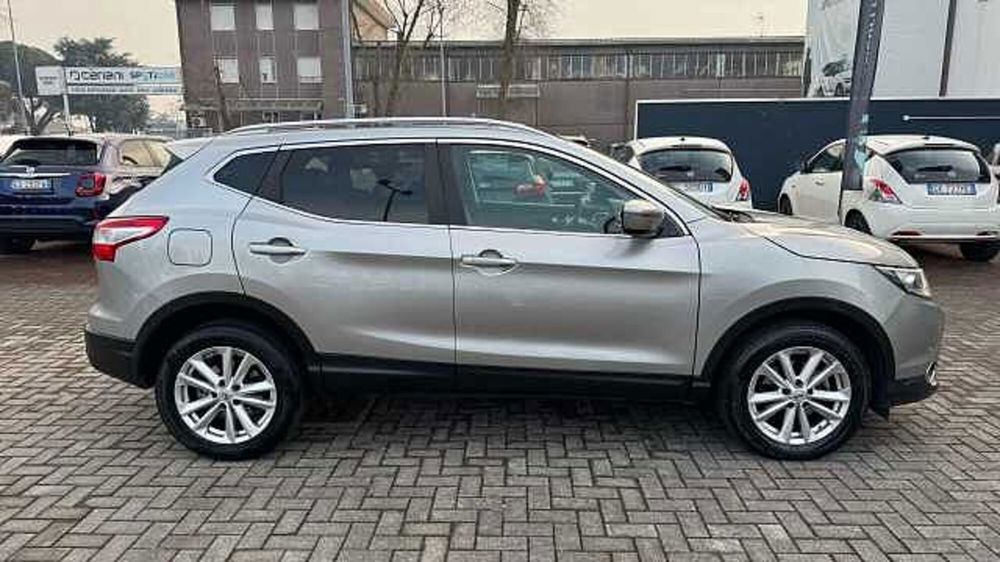 Nissan Qashqai usata a Milano (6)