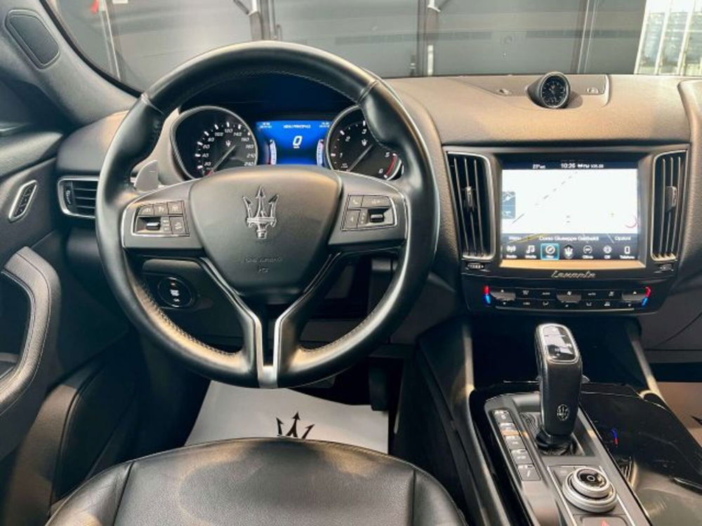 Maserati Levante usata a Torino (6)