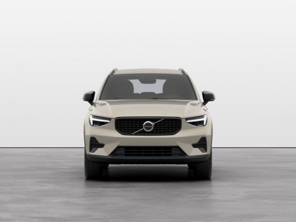 Volvo XC40 nuova a Modena (7)