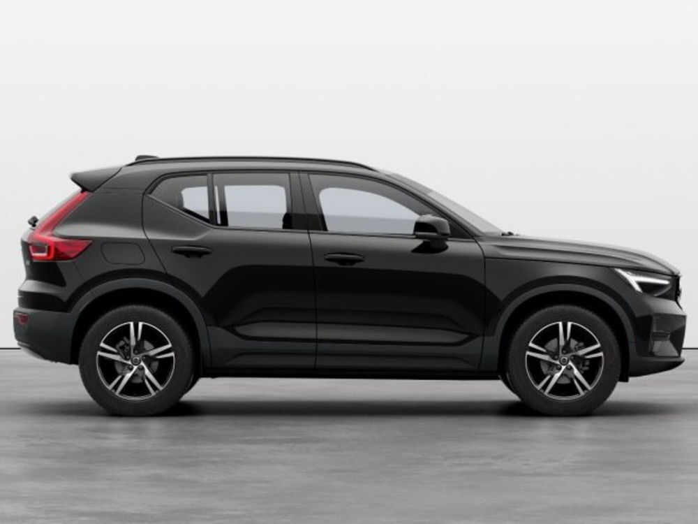 Volvo XC40 nuova a Modena (6)