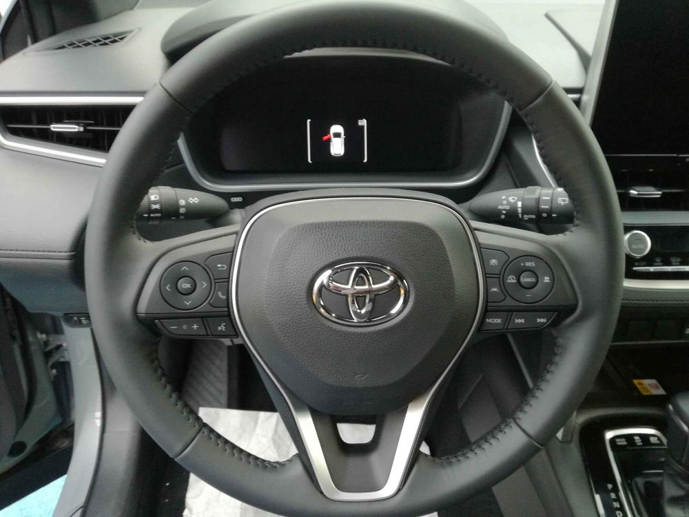 Toyota Corolla Cross Hybrid usata a Salerno (11)