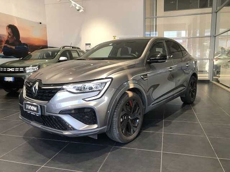 Renault Arkana E-Tech 145 CV R.S. Line  del 2021 usata a Rende