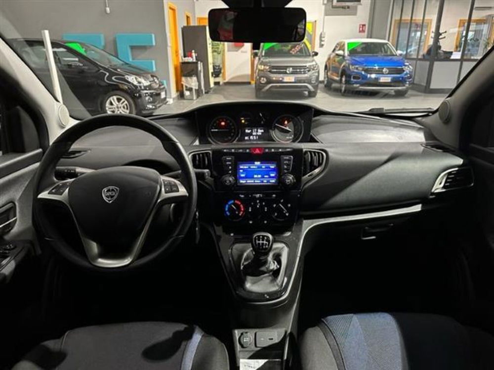 Lancia Ypsilon usata a Cremona (15)