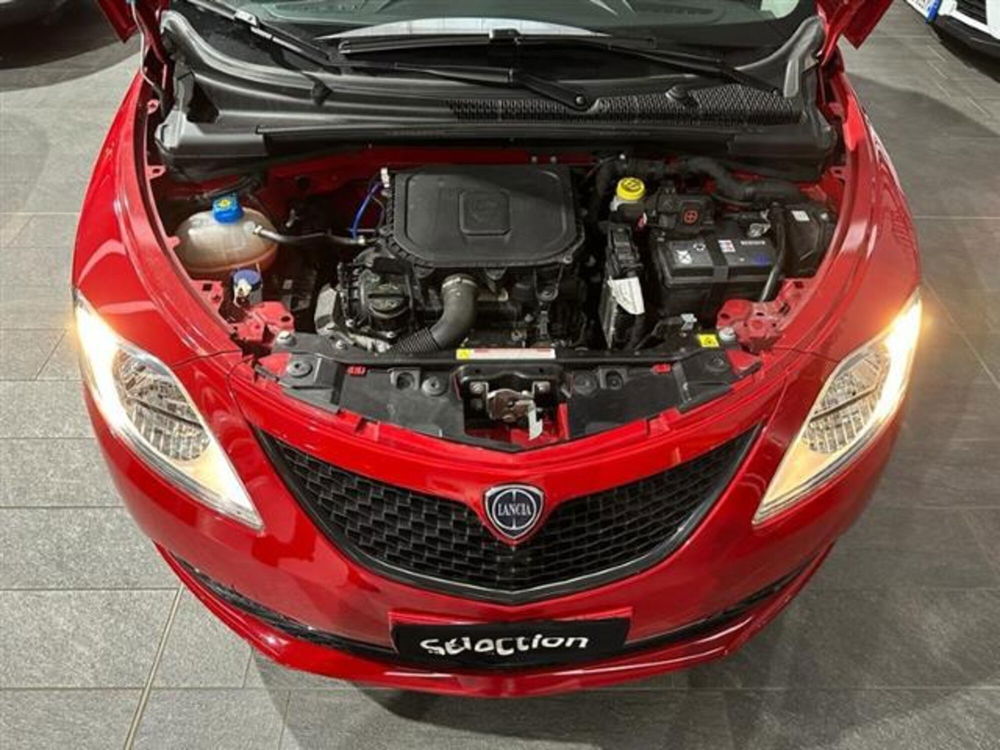 Lancia Ypsilon usata a Cremona (8)