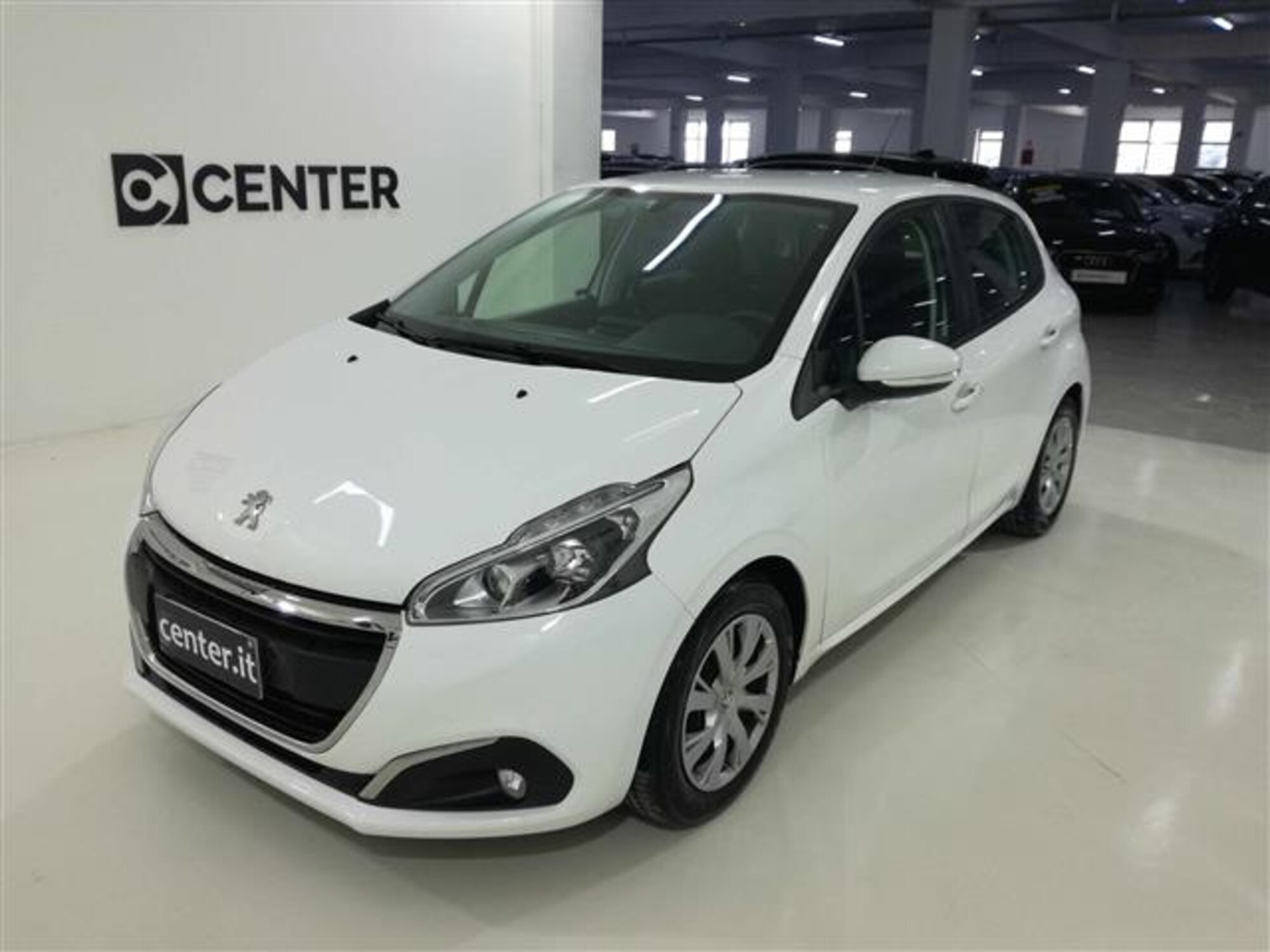 Peugeot 208 BlueHDi 100 Stop&amp;Start 5 porte Active  del 2019 usata a Salerno