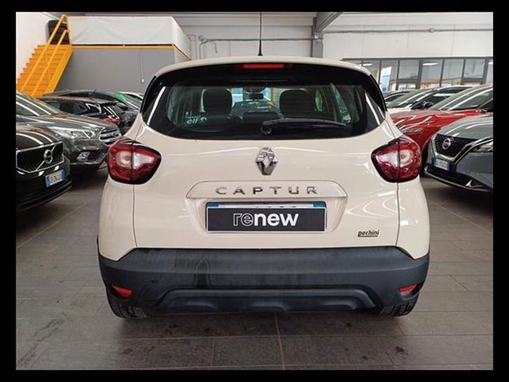 Renault Captur 0.9 TCe 12V 90 CV Start&Stop Life del 2019 usata a Vaiano Cremasco (5)