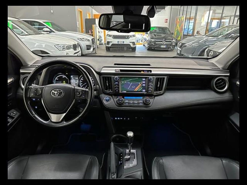 Toyota Rav4 usata a Cremona (9)