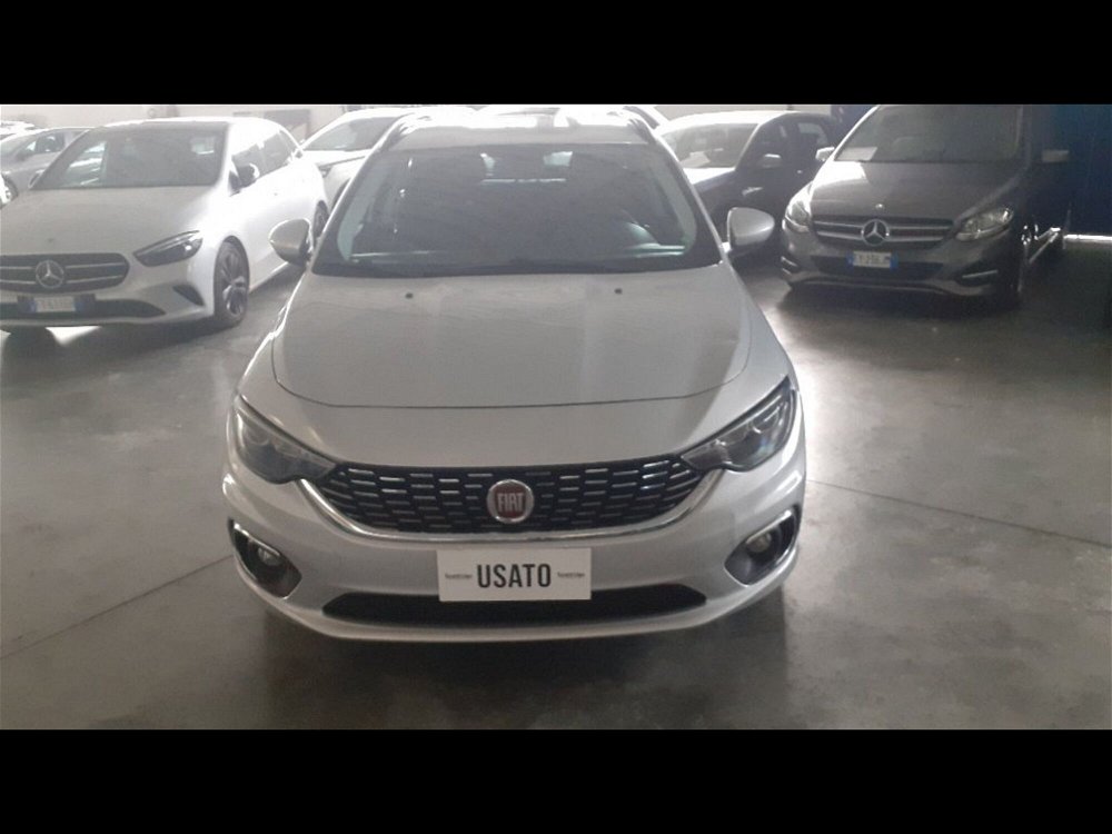 Fiat Tipo Station Wagon Tipo 1.6 Mjt S&S DCT SW Lounge  del 2017 usata a Sinalunga (2)