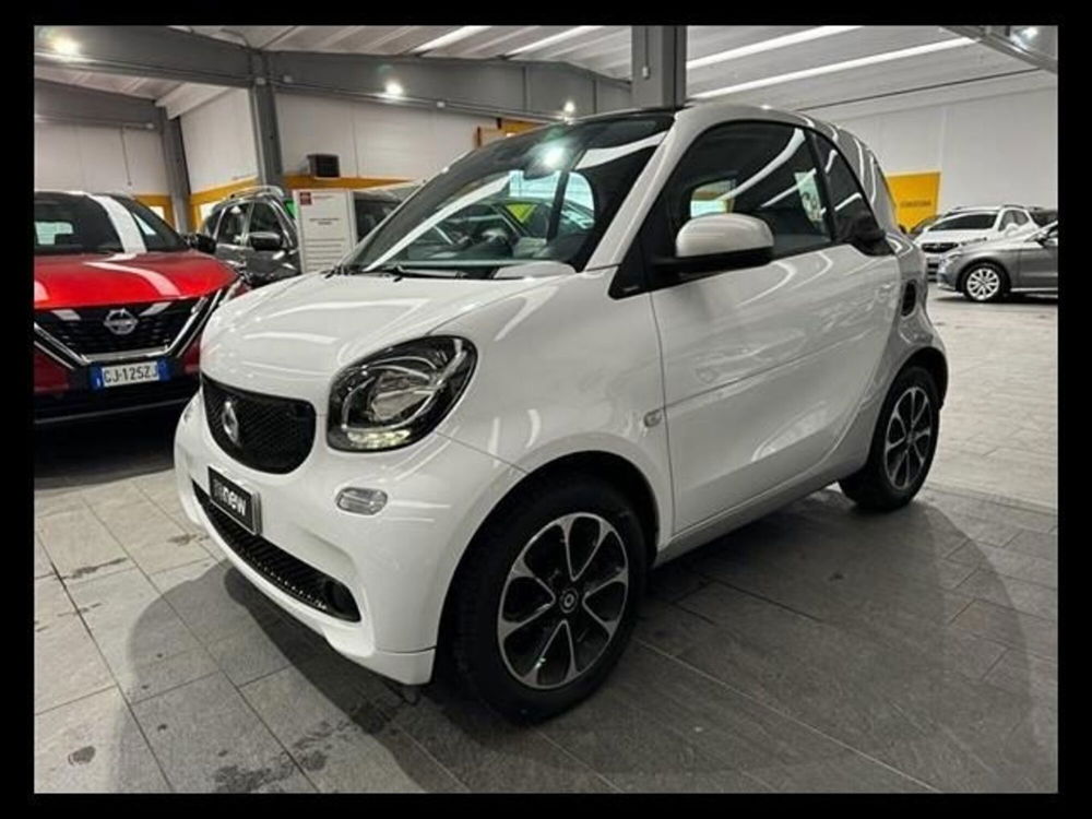 smart Fortwo 70 1.0 twinamic Passion  del 2017 usata a Vaiano Cremasco (2)