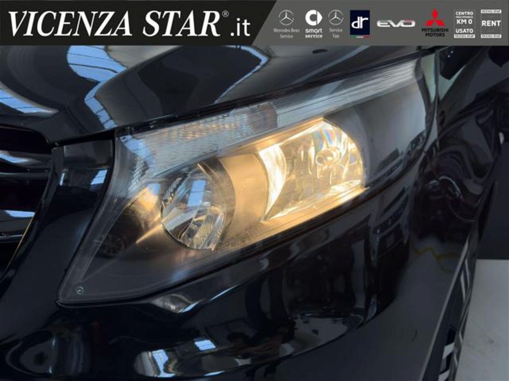 Mercedes-Benz Vito 2.0 119 CDI 4x4 PL Tourer Pro Extra-Long  del 2022 usata a Altavilla Vicentina (2)