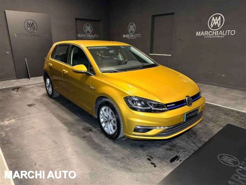 Volkswagen Golf 1.4 TGI 5p. Highline BlueMotion  del 2018 usata a Bastia Umbra (3)