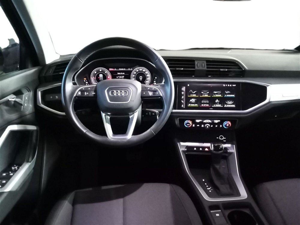 Audi Q3 35 TDI S tronic Business Advanced  del 2022 usata a Triggiano (3)