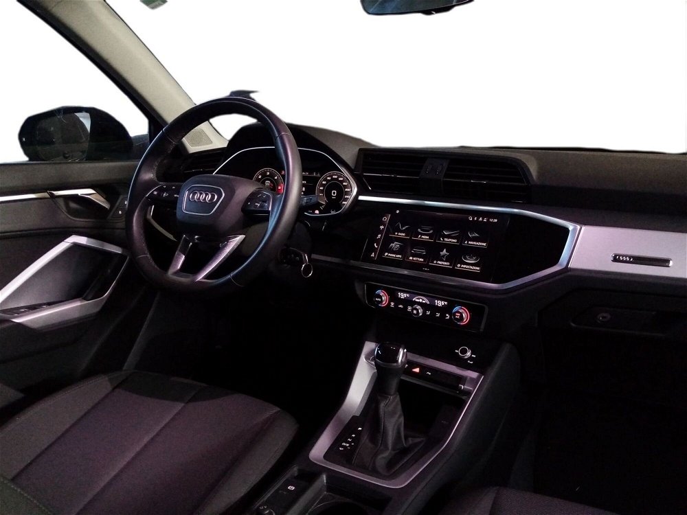 Audi Q3 35 TDI S tronic Business Advanced  del 2022 usata a Triggiano (4)