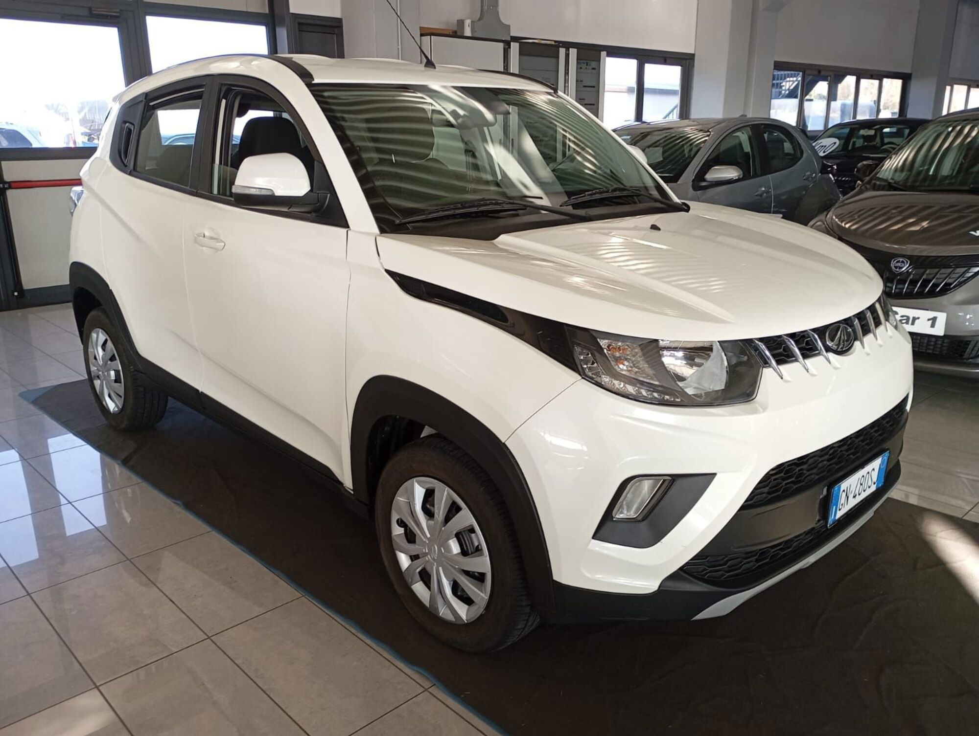 Mahindra KUV100 1.2 K8 del 2023 usata a Ferrara