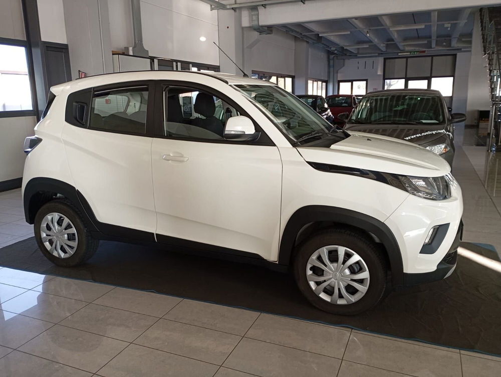 Mahindra KUV100 usata a Ferrara (5)