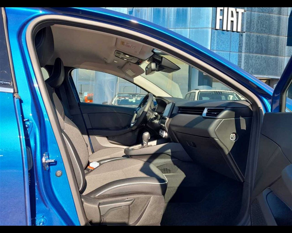 Renault Clio Full Hybrid E-Tech 140 CV 5 porte E-Tech del 2021 usata a Pisa (5)