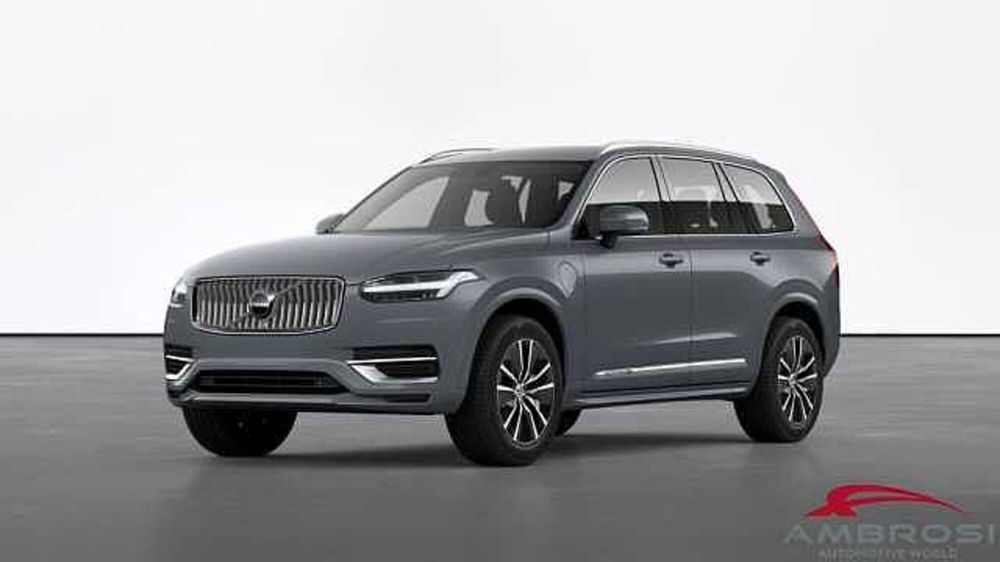 Volvo XC90 nuova a Viterbo