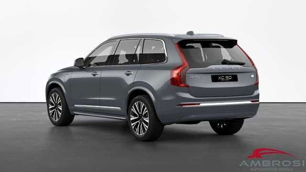 Volvo XC90 nuova a Viterbo (3)