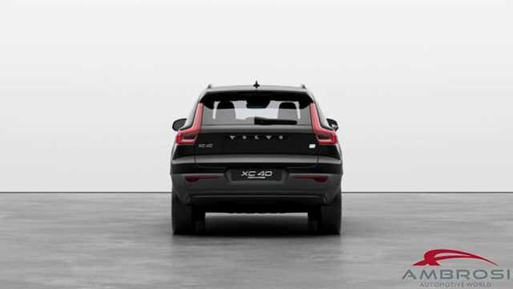 Volvo XC40 nuova a Viterbo (4)