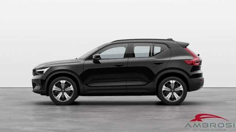 Volvo XC40 nuova a Viterbo (7)