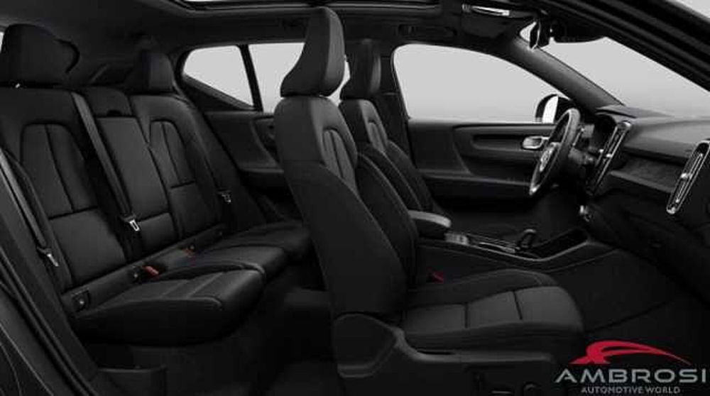 Volvo XC40 nuova a Viterbo (9)