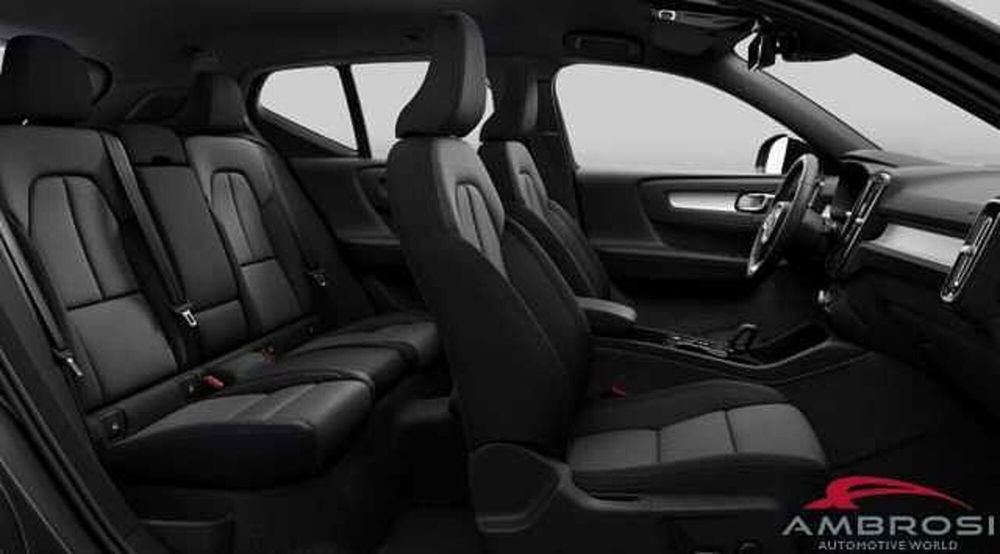 Volvo XC40 nuova a Viterbo (7)