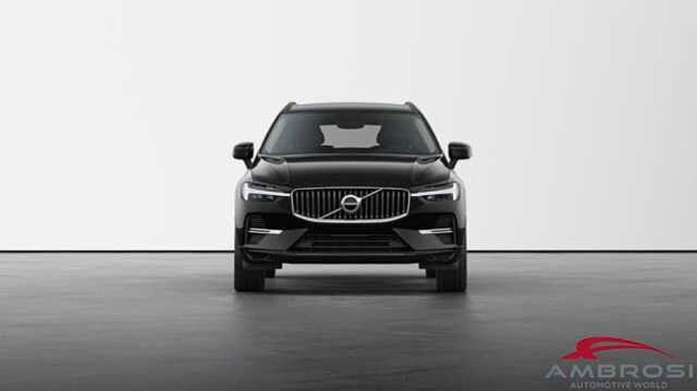 Volvo XC60 nuova a Viterbo (5)