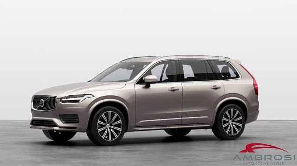 Volvo XC90 nuova a Viterbo