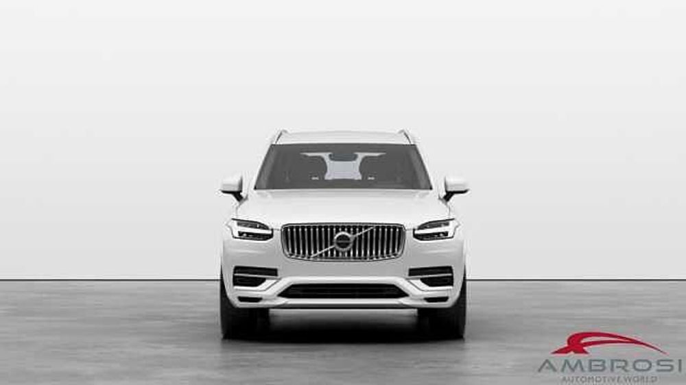 Volvo XC90 B5 AWD automatico Plus Bright nuova a Viterbo (4)